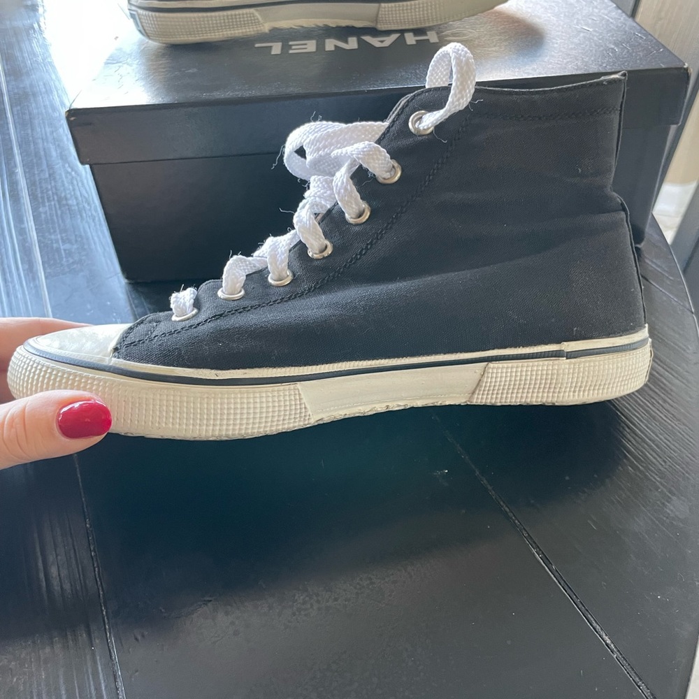 Chanel vintage high tops - Picture 4 of 7